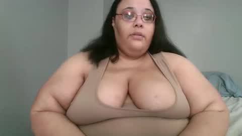 Snapshot of sluttyjess31 chatting on June 3, 2026, 2:33 pm Jessica online show from June 3, 2026, 2:33 pm