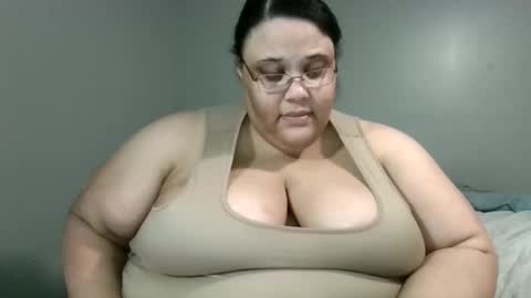 Snapshot of sluttyjess31 chatting on June 4, 2026, 2:39 am Jessica online show from June 4, 2026, 2:39 am