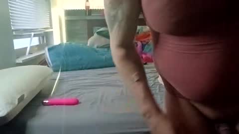 Snapshot of sluttyslut123797367 chatting on May 10, 2026, 11:26 am Nastyguurl online show from May 10, 2026, 11:26 am