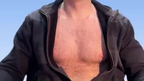 Snapshot of slvbcn75 chatting on March 8, 2026, 6:01 pm slvbcn75 online show from March 8, 2026, 6:01 pm