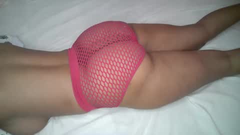 sly_booty65 online show from April 28, 2026, 2:27 am