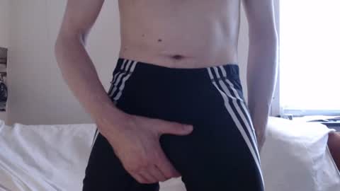 Snapshot of slytyboy chatting on June 24, 2026, 9:52 am SLUTYBOY online show from June 24, 2026, 9:52 am