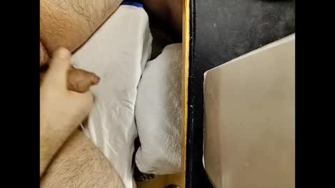 Snapshot of small_1986 chatting on January 18, 2025, 10:28 pm transmisin gratuita bajo demanda free broadcast on demand online show from January 18, 2025, 10:28 pm