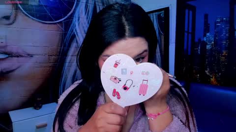 Snapshot of small__naughty chatting on January 24, 2025, 2:19 pm Mariana Torres online show from January 24, 2025, 2:19 pm