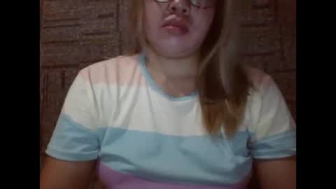 Lovewella online show from March 12, 2025, 10:17 pm