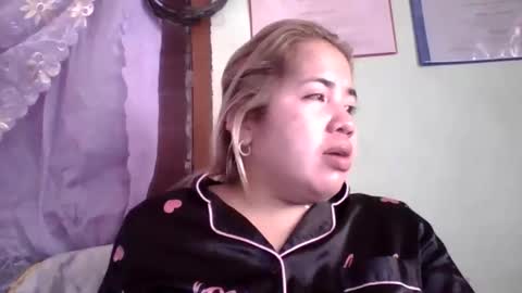 Lovewella online show from September 22, 2025, 2:24 am