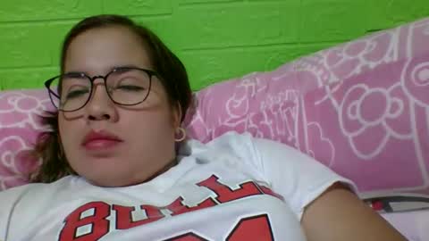 Lovewella online show from December 3, 2025, 8:23 am