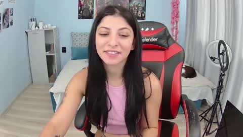 Snapshot of small_horny_girl chatting on October 4, 2025, 8:34 am small_horny_girl online show from October 4, 2025, 8:34 am