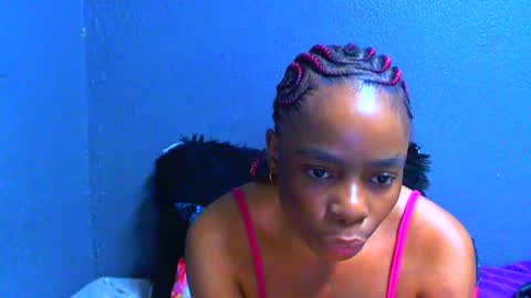 smallboobsxx online show from June 27, 2026, 12:44 pm