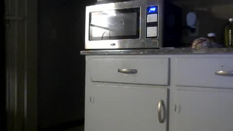 Snapshot of smalldickdjk chatting on October 29, 2025, 8:38 am smalldickdjk online show from October 29, 2025, 8:38 am