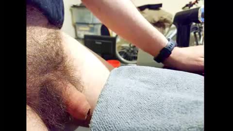 Small Hairy Uncut online show from April 27, 2026, 8:18 pm
