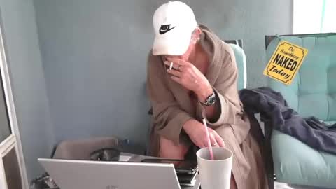 Snapshot of smallpenisbigtongue chatting on December 18, 2025, 2:23 pm Daddy online show from December 18, 2025, 2:23 pm