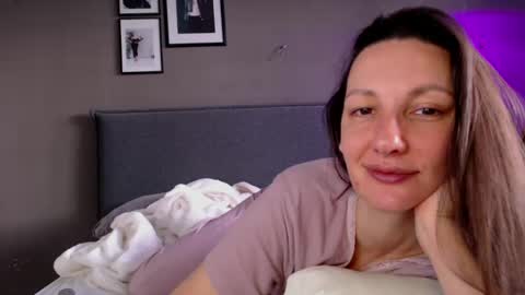 Anna no bbbbybybbabebyy just Anna. And dont call me mom please. online show from February 20, 2025, 6:28 am