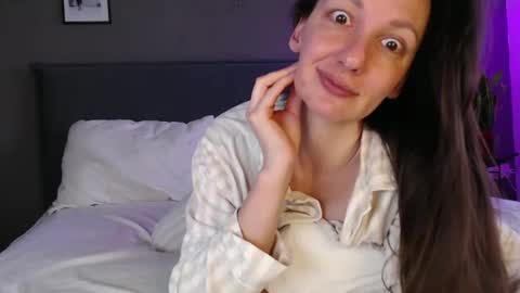 Anna no bbbbybybbabebyy just Anna. And dont call me mom please. online show from March 2, 2025, 5:44 am