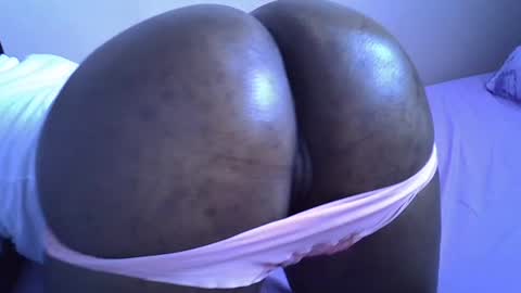 smart_lilly online show from July 23, 2026, 5:05 am