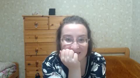 Snapshot of smart_rose chatting on October 5, 2025, 2:37 pm smart_rose online show from October 5, 2025, 2:37 pm