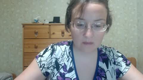 smart_rose online show from May 11, 2026, 5:43 pm