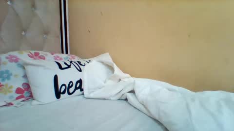 Snapshot of smartqueen1 chatting on February 25, 2025, 12:24 pm Katerina online show from February 25, 2025, 12:24 pm