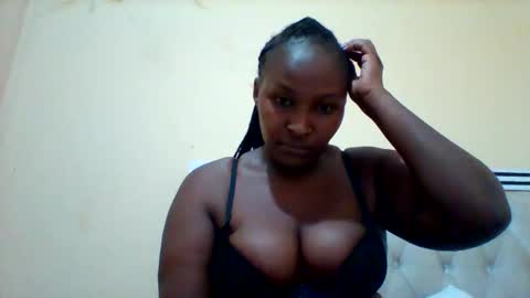 Snapshot of smartqueen1 chatting on November 3, 2025, 2:51 pm Katerina online show from November 3, 2025, 2:51 pm