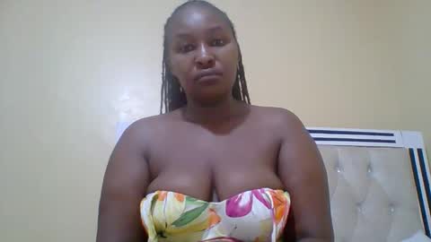Snapshot of smartqueen1 chatting on June 2, 2026, 2:57 am Katerina online show from June 2, 2026, 2:57 am