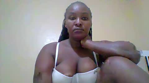 Snapshot of smartqueen1 chatting on June 4, 2026, 2:17 am Katerina online show from June 4, 2026, 2:17 am