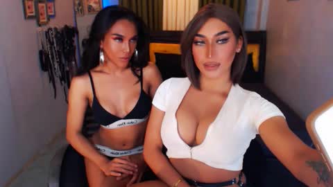 Snapshot of smasherqueen chatting on December 5, 2025, 9:51 am smasherqueen online show from December 5, 2025, 9:51 am