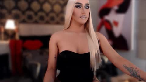 Snapshot of smasherqueen chatting on February 8, 2026, 10:51 am smasherqueen online show from February 8, 2026, 10:51 am