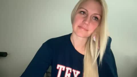 smexxii93 online show from November 26, 2025, 6:20 pm