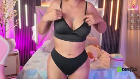 Snapshot of smile__1 chatting on June 3, 2026, 7:41 pm smile__1 online show from June 3, 2026, 7:41 pm