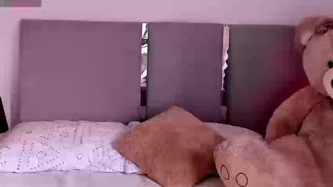 smiledivinity online show from March 12, 2026, 9:54 pm