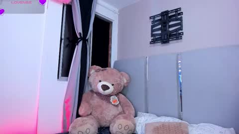 smiledivinity online show from March 19, 2026, 1:53 am