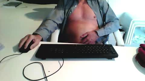 Snapshot of smilesnsmiles chatting on March 8, 2026, 3:38 pm George online show from March 8, 2026, 3:38 pm