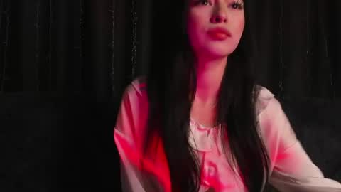 Victoria online show from June 18, 2026, 9:30 pm