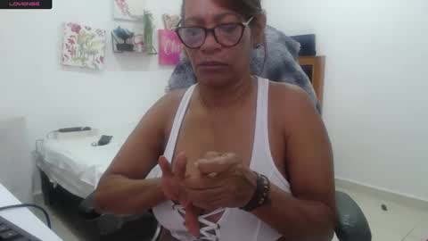 Smileth online show from September 19, 2025, 2:29 pm