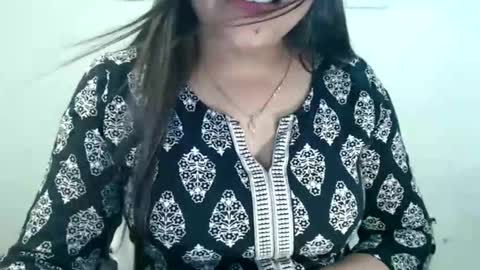 smiley online show from June 7, 2026, 2:32 pm