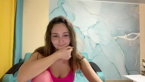 smiling_riddle online show from February 10, 2025, 3:53 pm