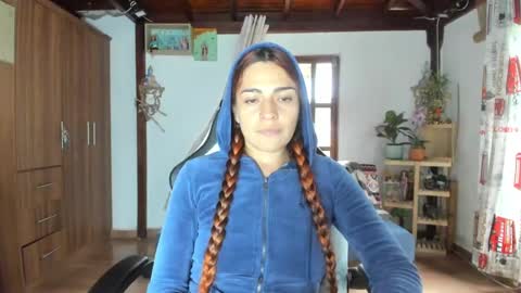 Snapshot of smilingsalor chatting on February 9, 2025, 10:32 pm SmilingSalor online show from February 9, 2025, 10:32 pm