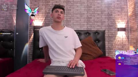 Snapshot of smith_luxe chatting on March 25, 2026, 10:27 pm Smith online show from March 25, 2026, 10:27 pm