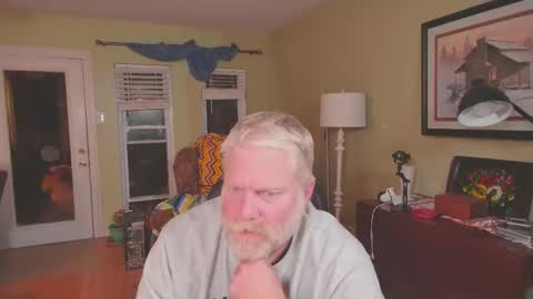 Snapshot of smokymountanman chatting on November 16, 2025, 2:06 am smokymountanman online show from November 16, 2025, 2:06 am