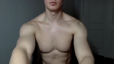 SmoothFlexibleMuscle online show from February 19, 2025, 4:33 pm