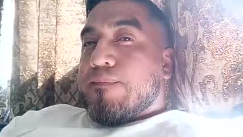 Snapshot of smoothstrik3r chatting on April 9, 2026, 10:37 pm smoothstrik3r online show from April 9, 2026, 10:37 pm