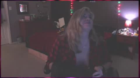 Snapshot of sn0wflakexd chatting on June 18, 2026, 12:33 am sn0wflakexd online show from June 18, 2026, 12:33 am