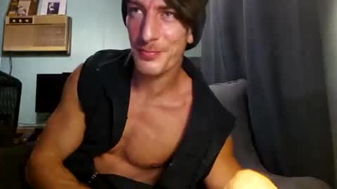 Snackyyyy online show from February 25, 2026, 1:26 am