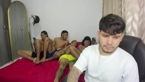 snak_master1 online show from September 24, 2025, 7:01 am