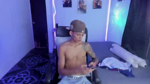 snak_master1 online show from April 27, 2026, 10:41 pm
