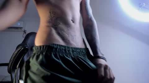 snakebutterfly online show from September 9, 2025, 7:52 am