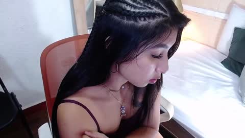 Hellen  online show from January 3, 2025, 4:00 am