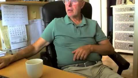 Snapshot of snickarn335731 chatting on September 15, 2025, 11:10 am snickarn335731 online show from September 15, 2025, 11:10 am