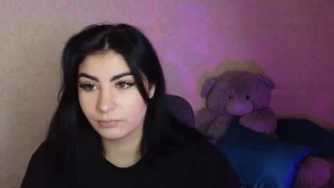 Snapshot of snickertail chatting on October 12, 2025, 2:16 pm Olivia online show from October 12, 2025, 2:16 pm