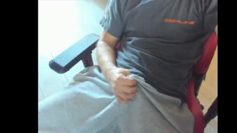 Snapshot of snip1977 chatting on September 19, 2025, 10:49 am snip1977 online show from September 19, 2025, 10:49 am